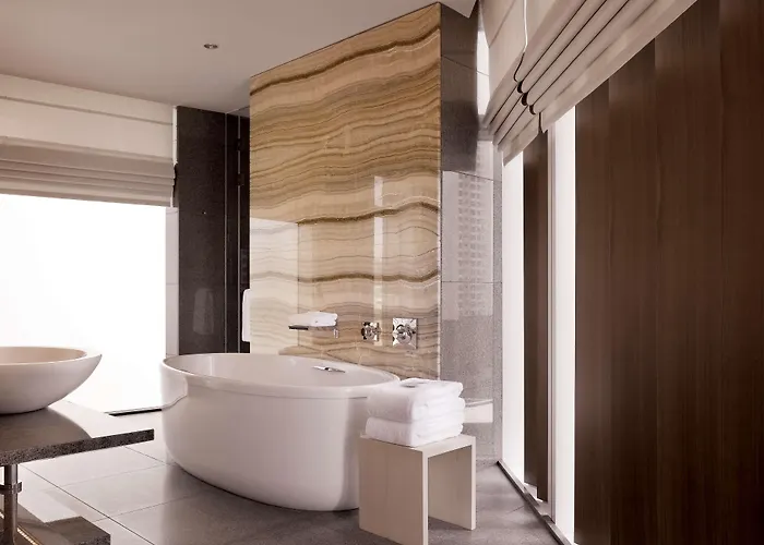 Park Hyatt 5*
